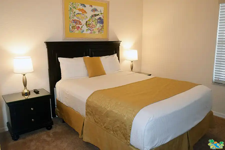 View towards the queen guest bedroom from the entrance hallway